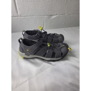 Keen Newport Neo BigFoot Gray Suede Shoes Big Boys Youth Size 4 EUC